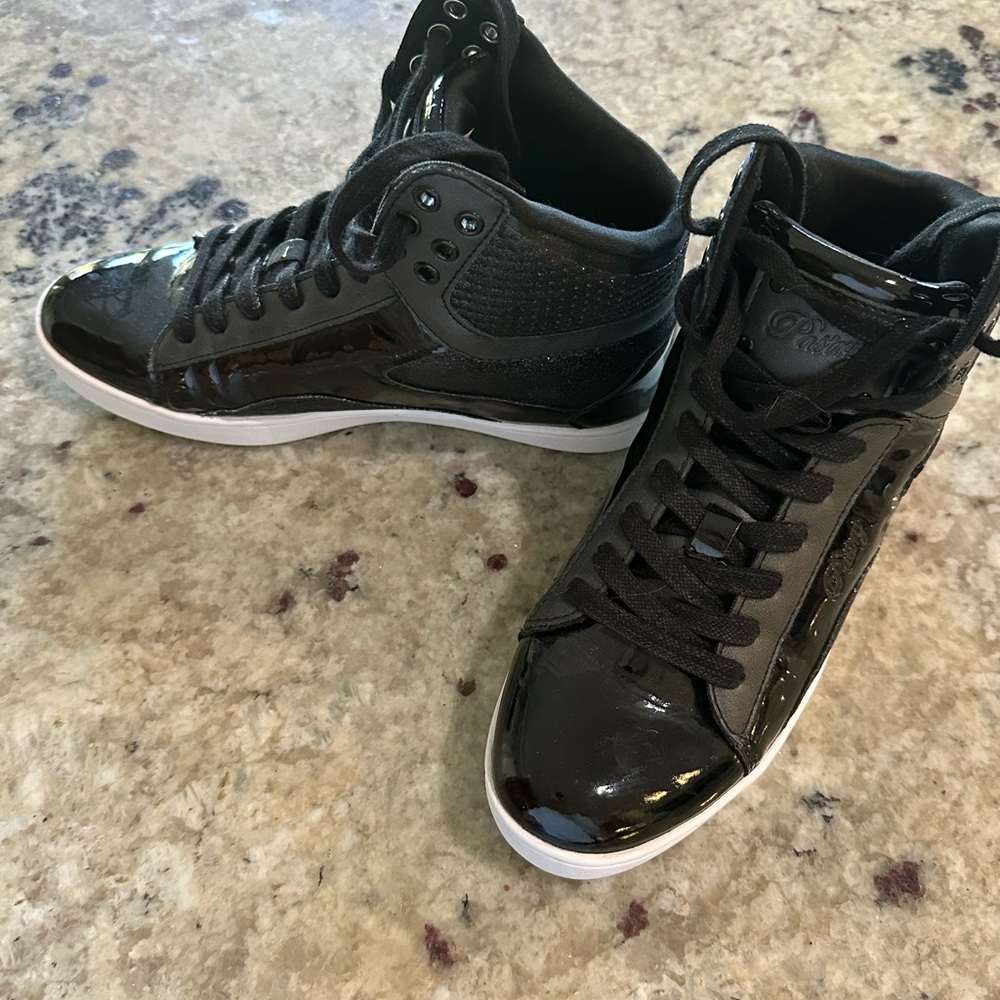 Hip hop hightops excellent condition